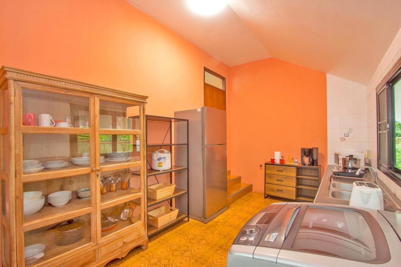 Villa Miracle Rawai Exteriör bild