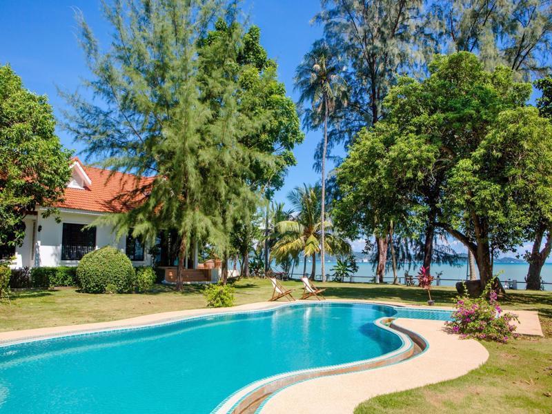 Villa Miracle Rawai Exteriör bild