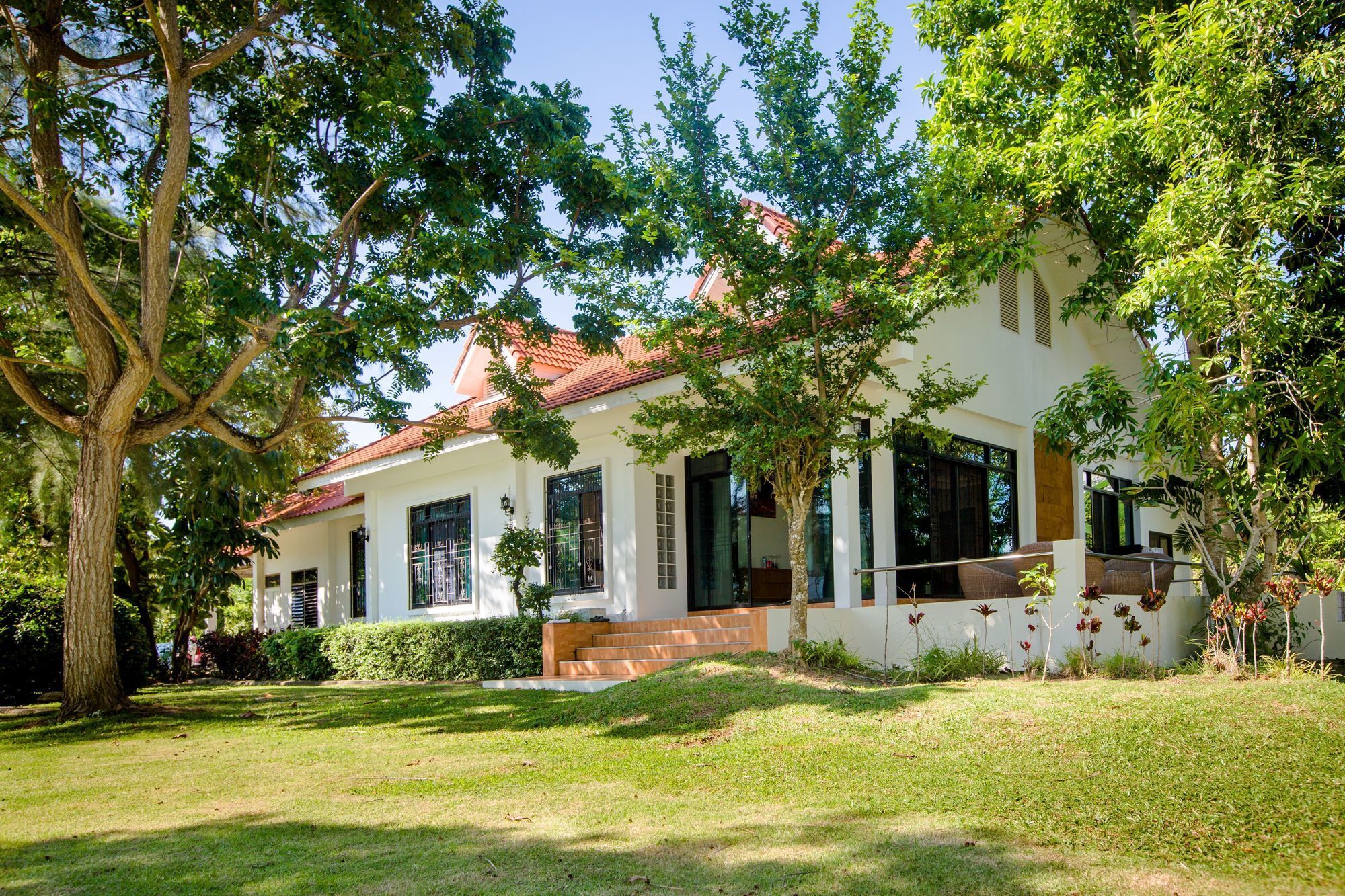Villa Miracle Rawai Exteriör bild