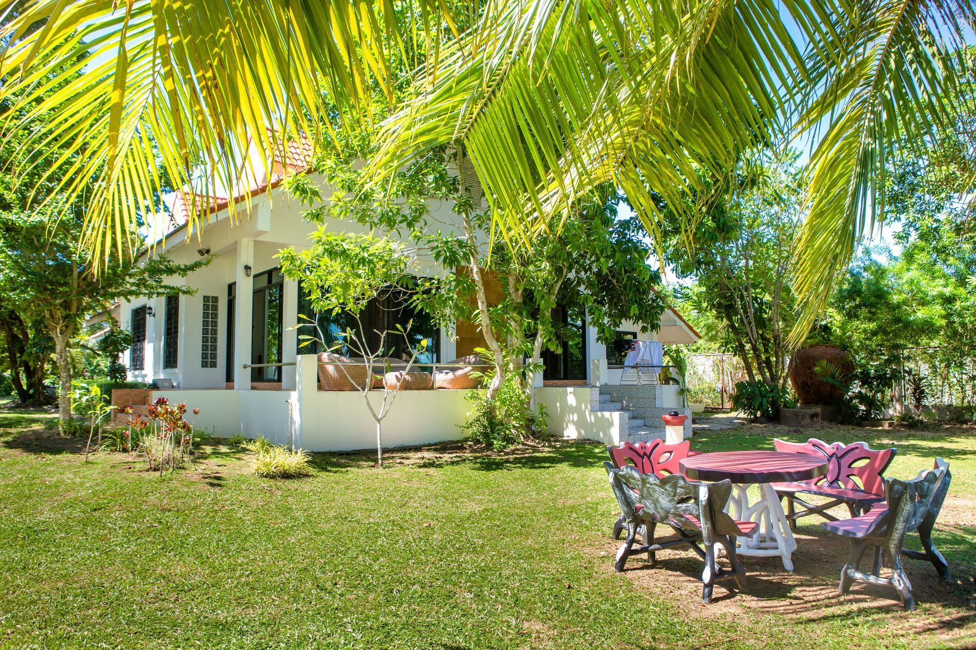 Villa Miracle Rawai Exteriör bild