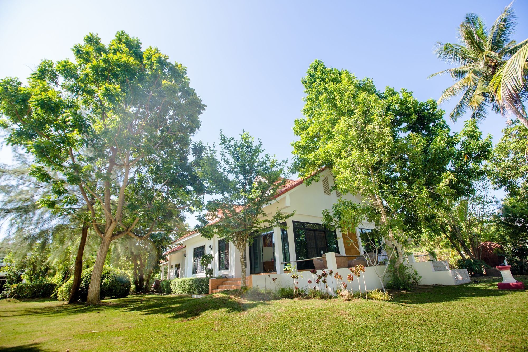 Villa Miracle Rawai Exteriör bild