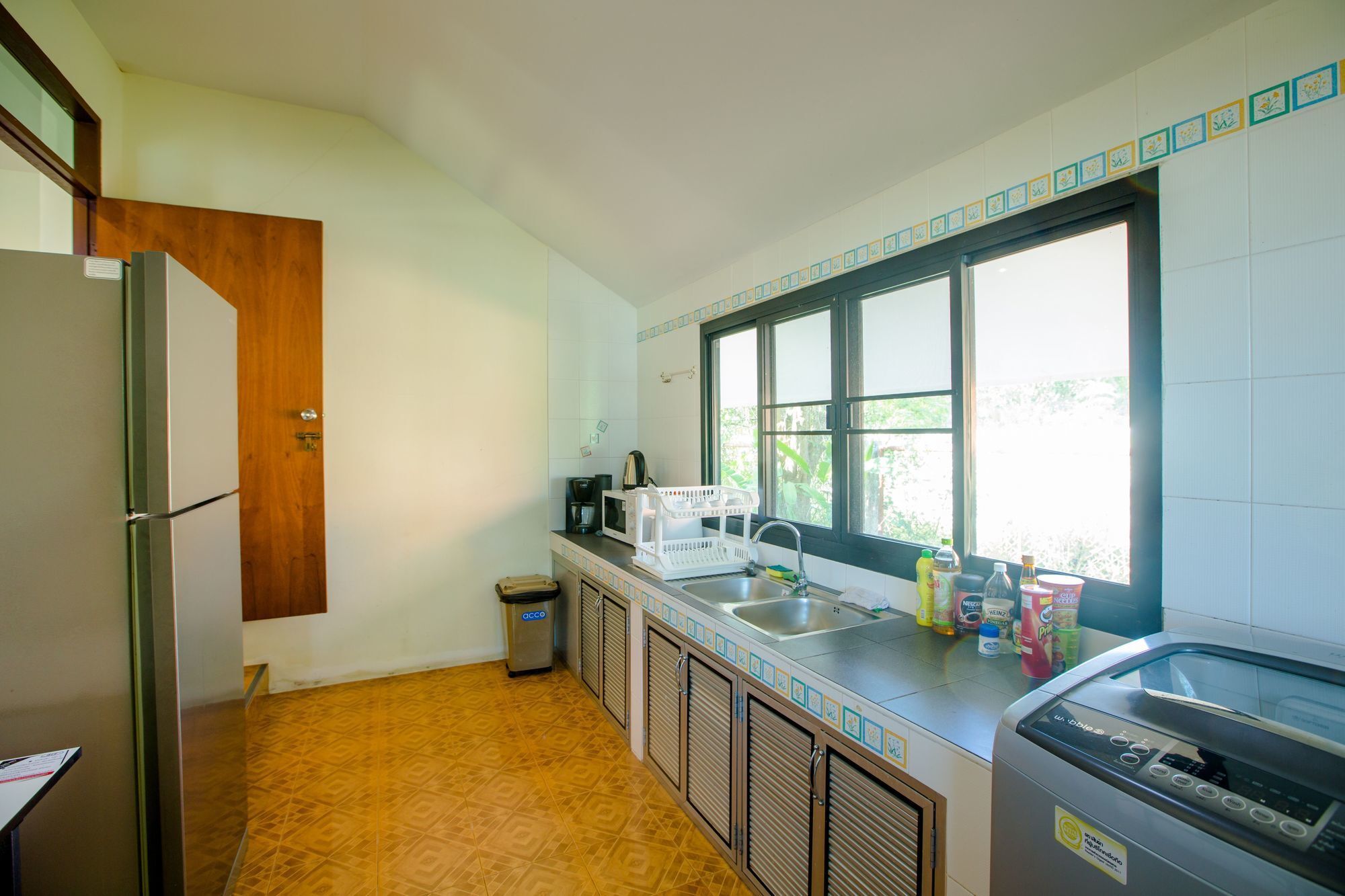 Villa Miracle Rawai Exteriör bild